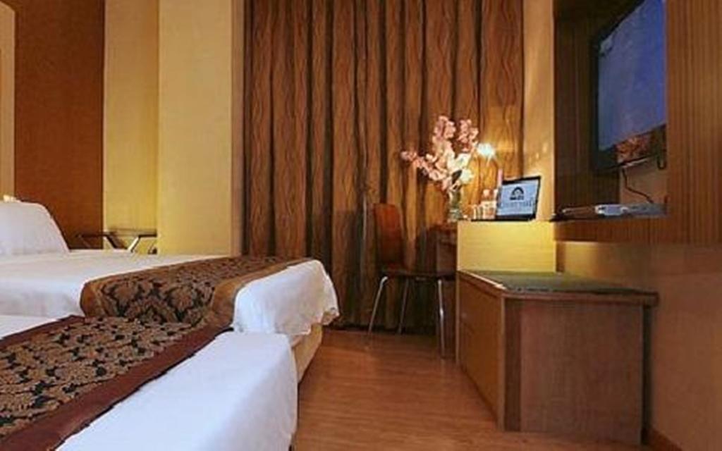 Courtyard Hotel 1Borneo Kota Kinabalu Extérieur photo