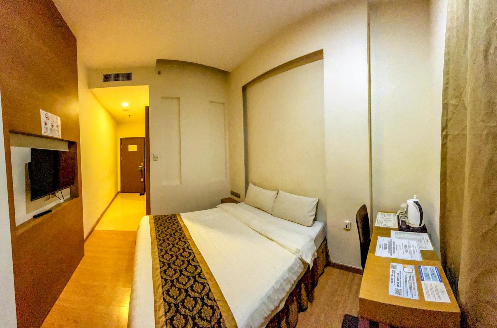 Courtyard Hotel 1Borneo Kota Kinabalu Extérieur photo