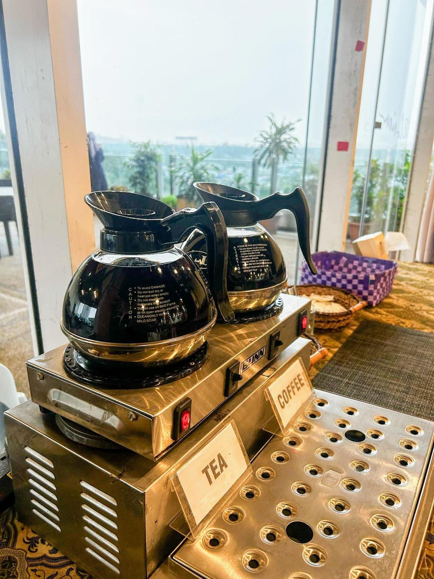 Courtyard Hotel 1Borneo Kota Kinabalu Extérieur photo